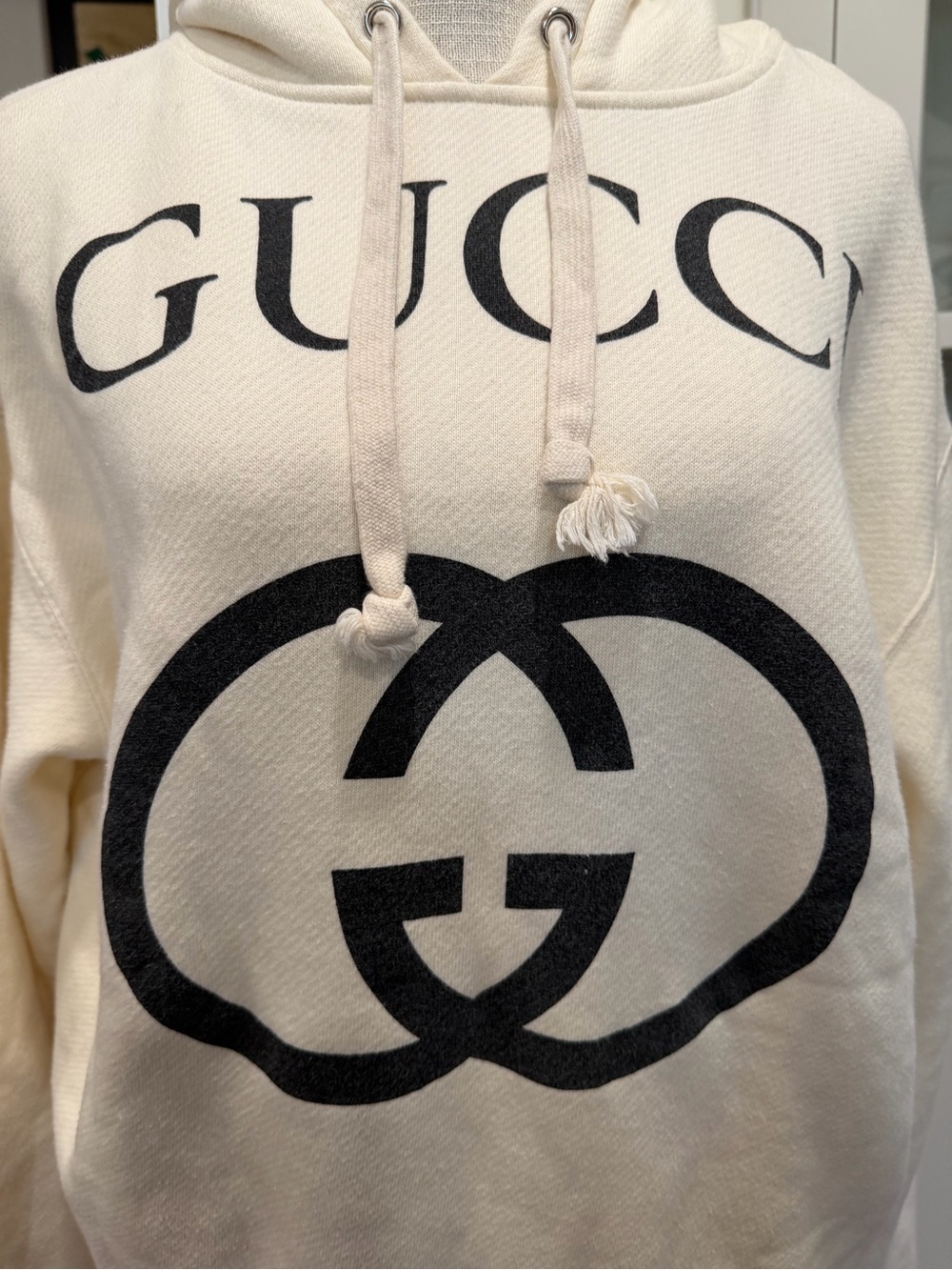 Gucci Cream Hoodie with Black Logo - Picture 5 of 9